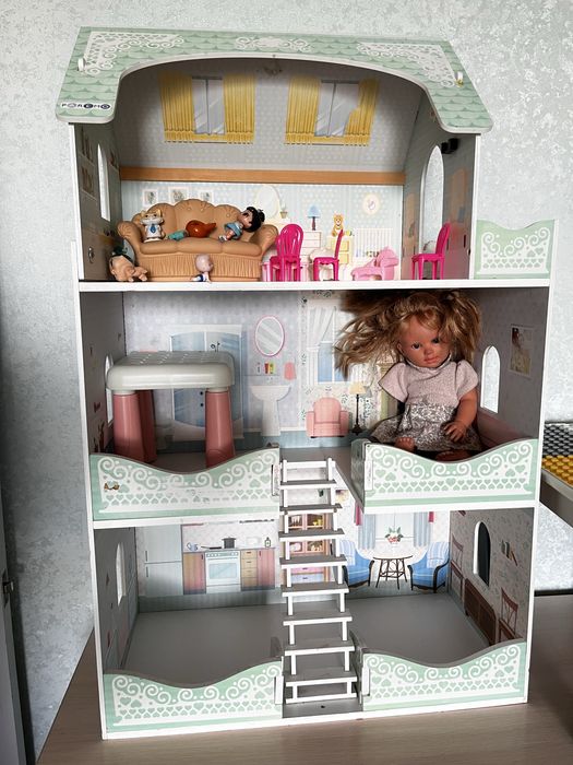 Кукольный домик