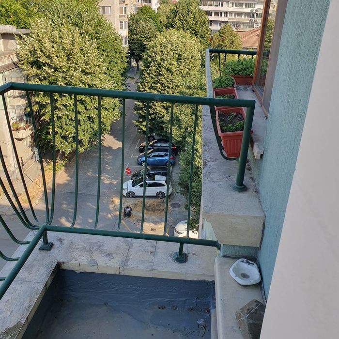 Дава се под наем Многостаен апартамент в Варна, Червен площад - 98 кв.м за 765 € - Снимка #17