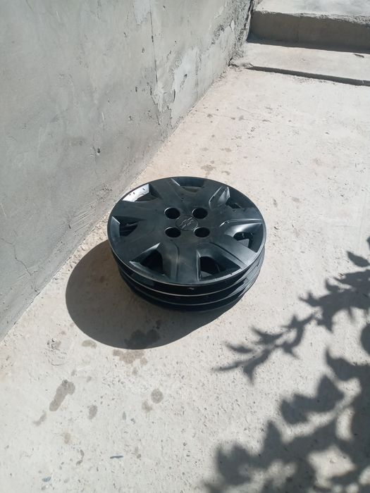 Шина б/у. Рабочий charmhoo калпак кобальт