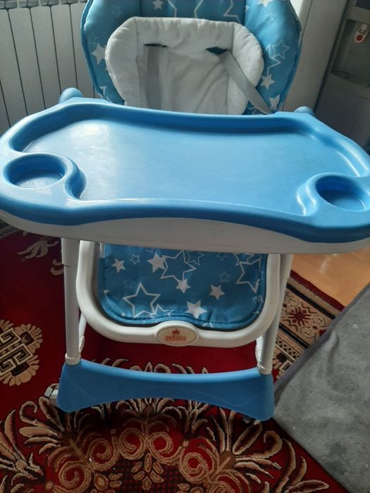 Продам детский стол