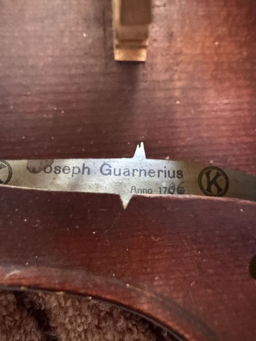 Цигулка Joseph Guarnerius от 1706