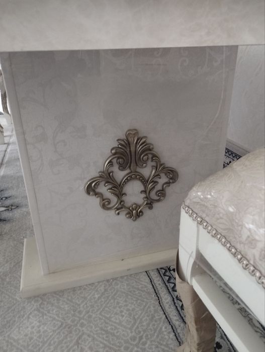 Stol stul 12 talik qoʻqonda