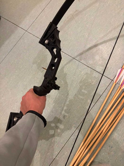 Рефлексен лък - Recurve Bow