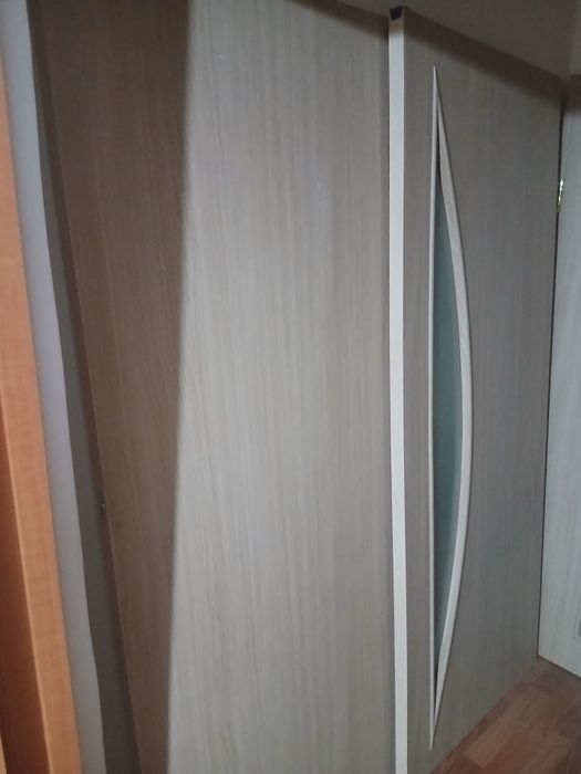 Продам двери межкомнатные б/у