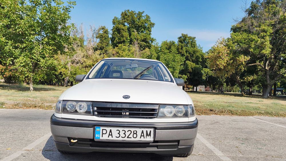 Opel Vectra A 1.6i (C16NZ) – 75 к.с. – Един собственик от 1999 г., гаражна
