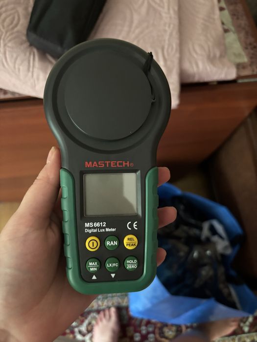 Люксметр Mastech MS6612