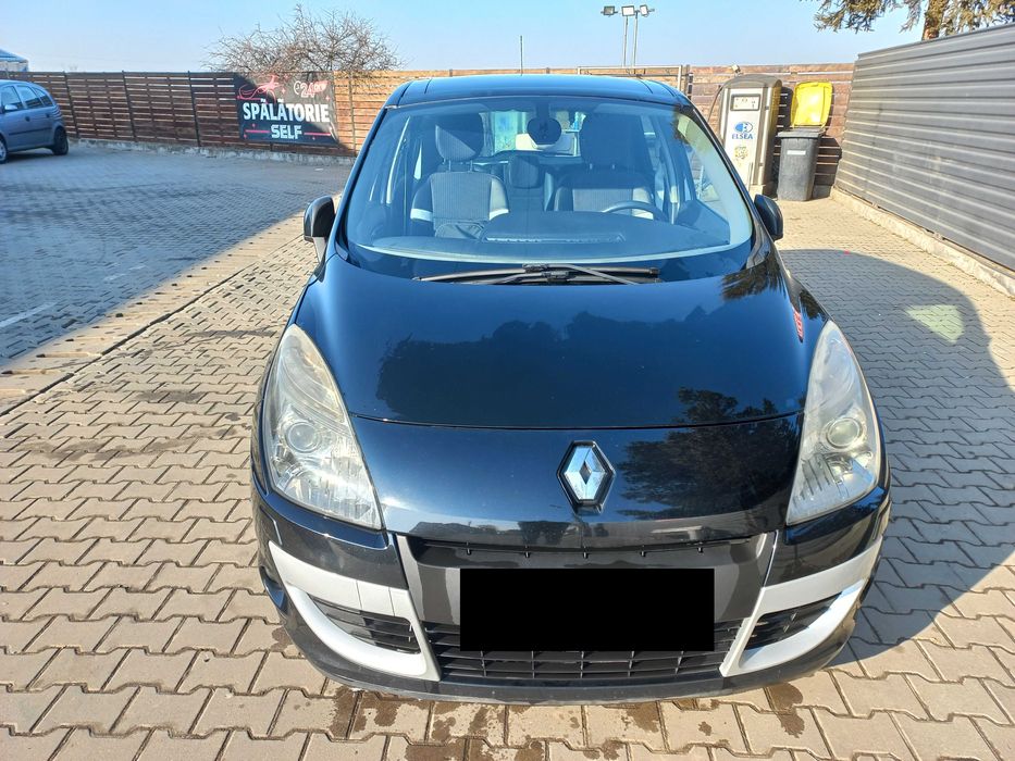 RENAULT Scenic