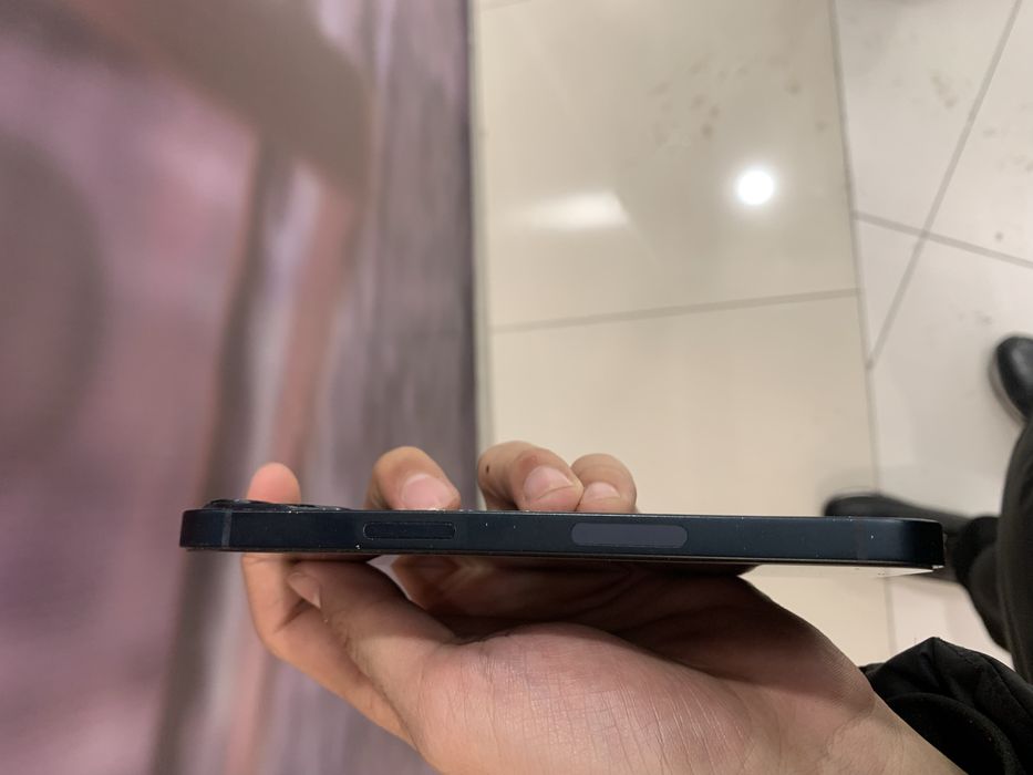 Айфон 13 128гб.