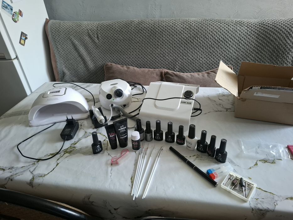 Продам набор для маникюра