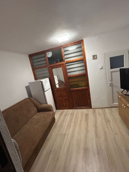 Casă de închiriat