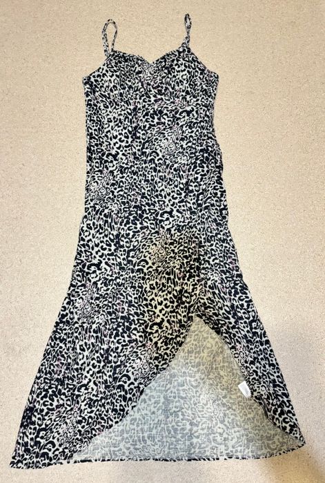 Киімдер сатылады б/у арзан бағада