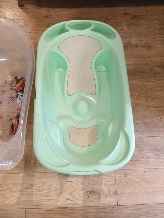 Две ванички за къпане