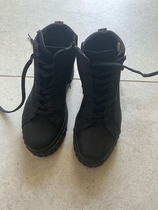 Обувки Тамарис 37 номер като нови.