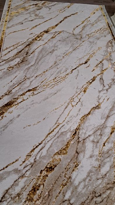 Новый ковёр, размером 140 на 250