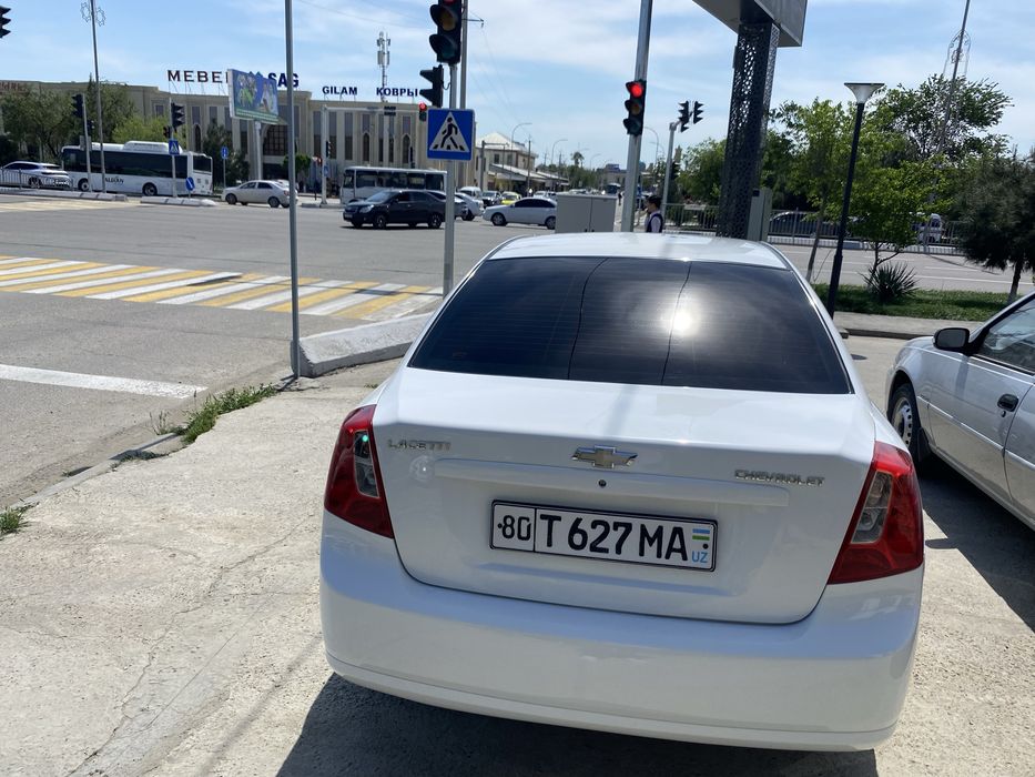 Жентра сотилади холати яхши. Мошина узимники.