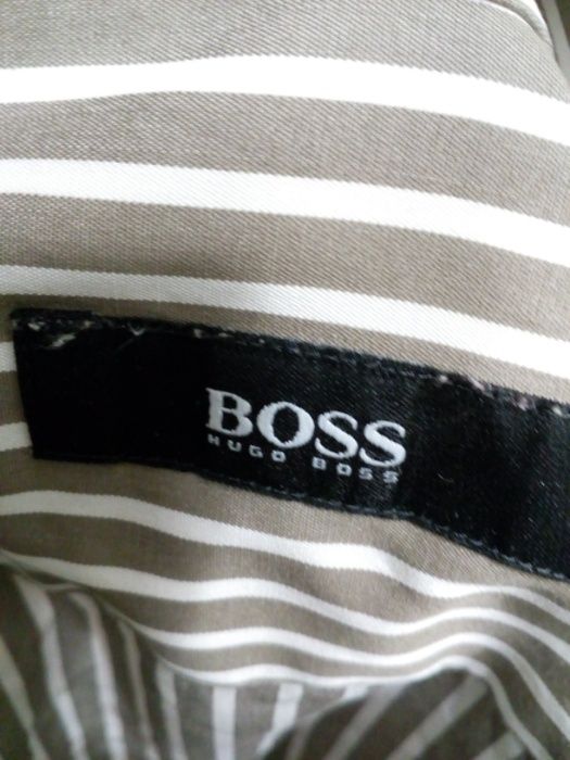 Vans, HUGO BOSS и Zara  - оригинални мъжки и унисекс ризи, като нови!