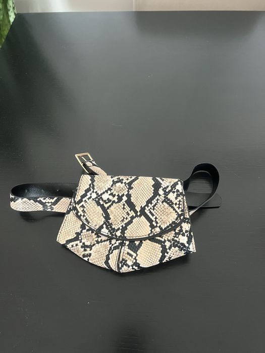 Чисто нова чанта за кръст