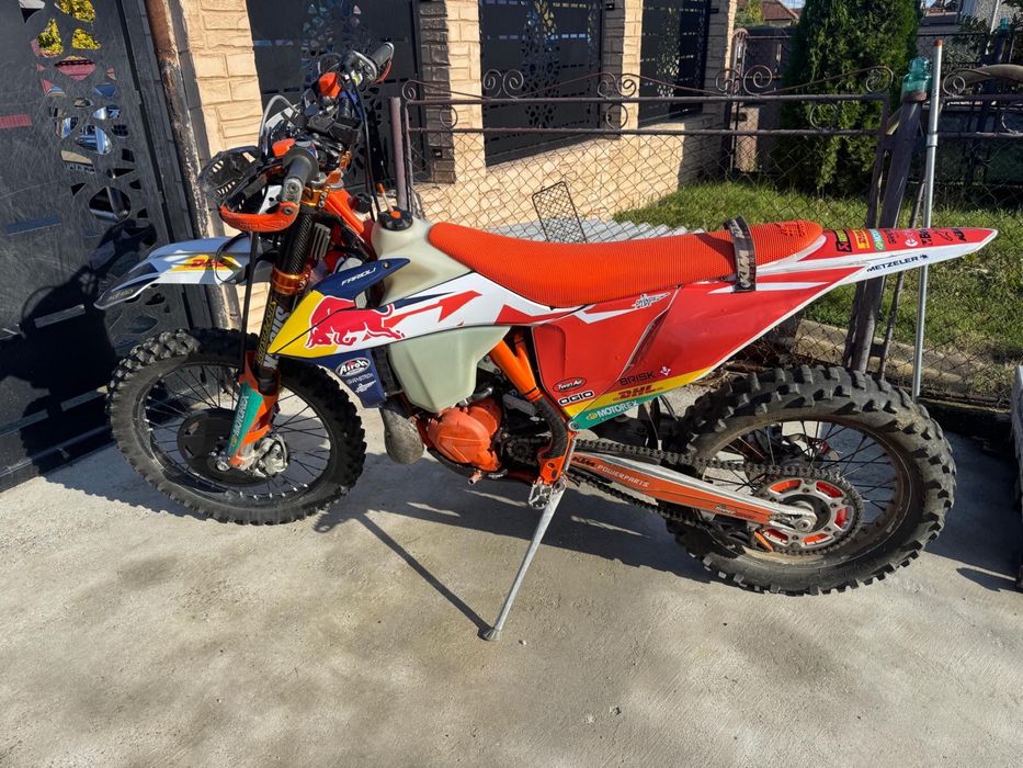 Ktm six days 300