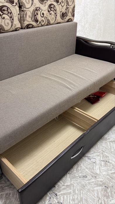 Диван раскладной б/у