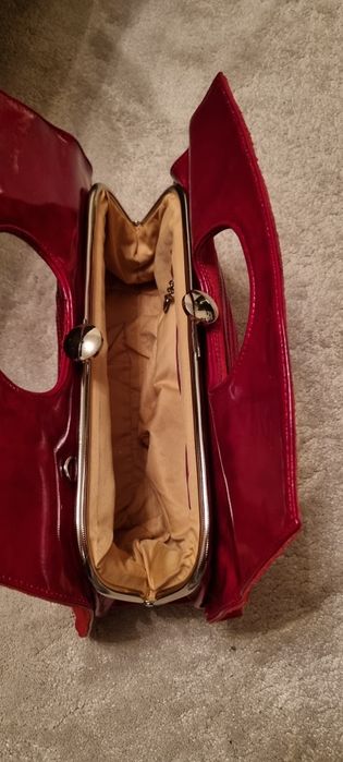 Дамски чанти различни модели и цветове