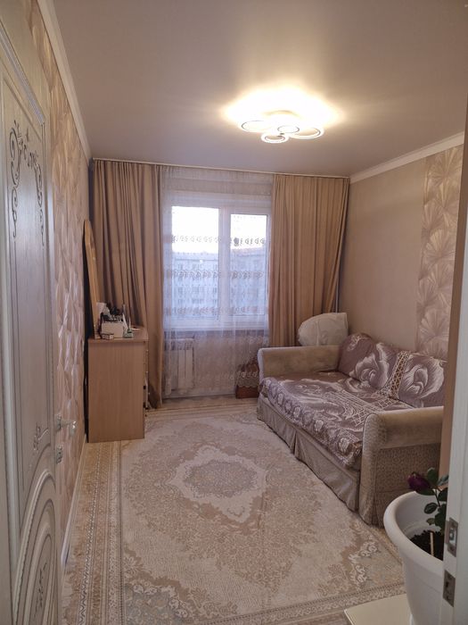 Срочно продам 4 комн квартиру