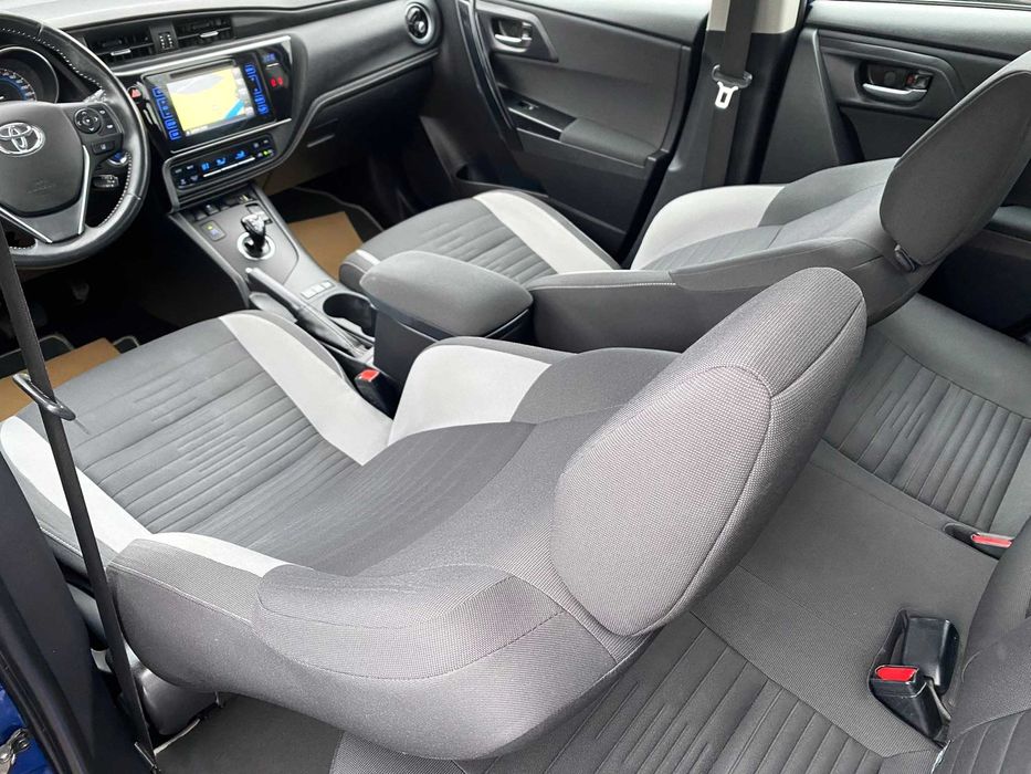 Toyota Auris Hybride 136H Design/Automat/Navi/Rate fixe Avans 0