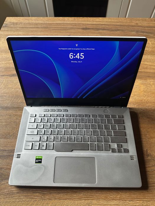 ASUS ROG Zephyrus G14 (2020) – Ryzen 7 4800HS / 16GB RAM / GTX 1650 Ti