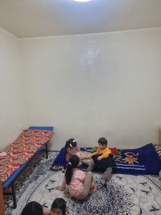 Срочно 1-комнатная 1/1/4  северний алмазар