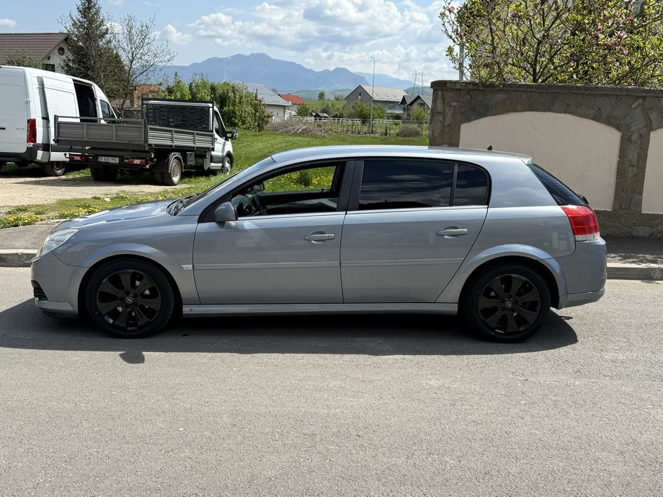 Vand sau schimb Opel Signum 1.9CDTI 150cp an 2008