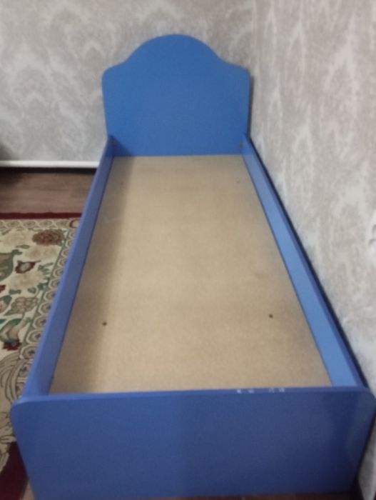 Кровать в хорошем состоянии
