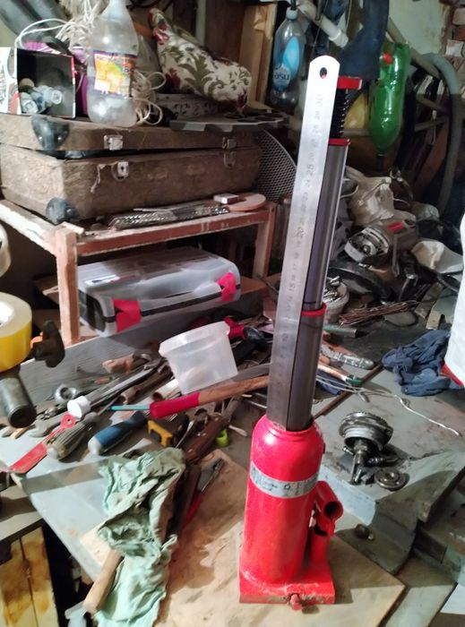 Домкрат гидравлический