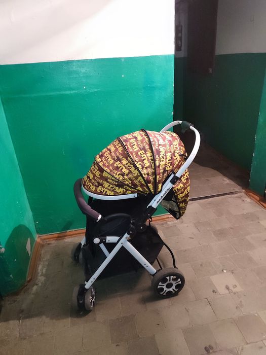 Коляска детская б/у