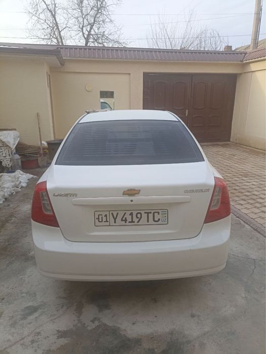 Lacetti сотилади