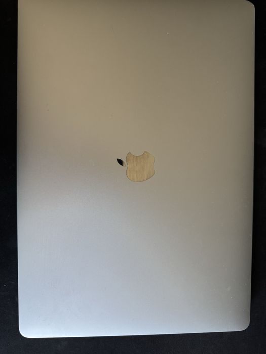 Apple Macbook Pro 2018 15 inch i9, 32 GB RAM, 512GB SSD