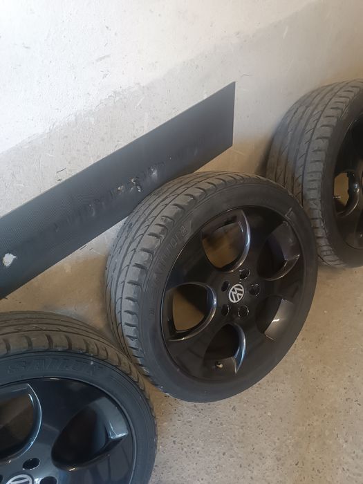 . Продават се джанти 17" 4 бр