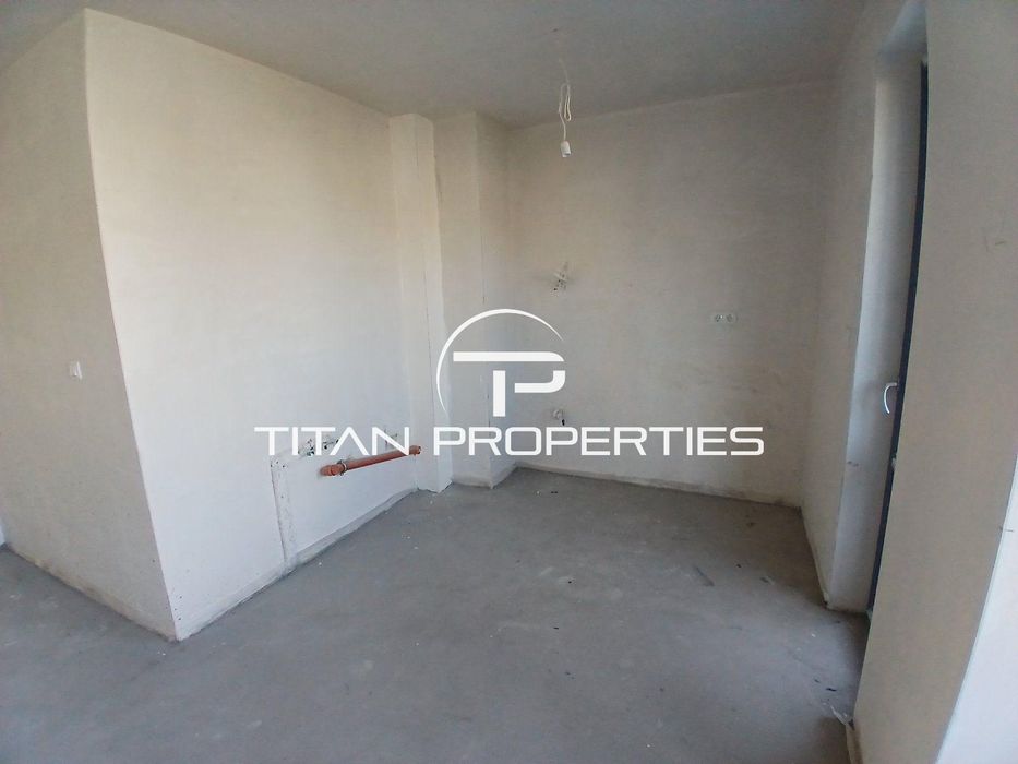 Продава се Тристаен апартамент в Пловдив, Кършияка - 97 кв.м за 2015 €/кв.м - Снимка #3