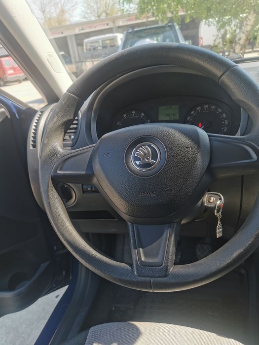 Shkoda Fabia 1.2 бензин/газ купувана от официален представител за БГ