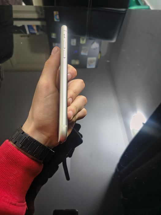 Iphone 11 128 gb 700 lei negociabil