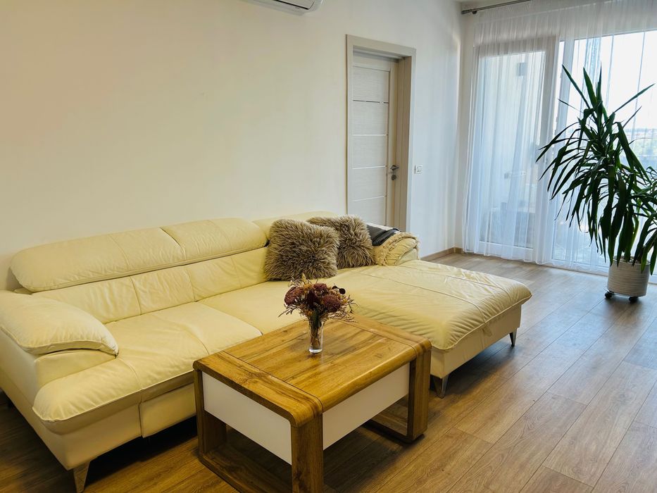 Apt. 2 camere in Ceyrat,cu terasa spectaculoasa,parcare și boxă inclusa