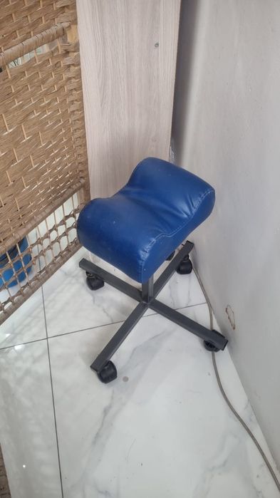 Продам мебель для салонов красоты