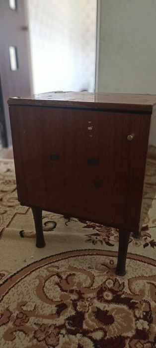 2 шт тумба  1 - еуін алсаң  2-ншісін тегін берем