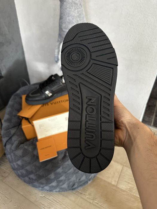Louis Vuitton LV Trainers #54 Signature Black