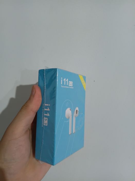 Airpods i 11, i 15 simsiz naushnik yangi va arzon