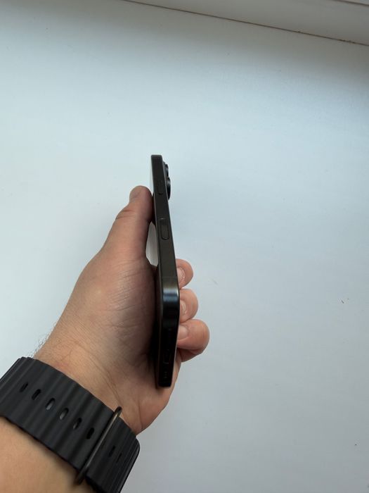 Iphone 16 pro 256 gb sim + esim, 93акб