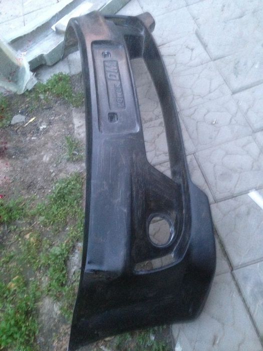 Продам бампер на лада ларгус
