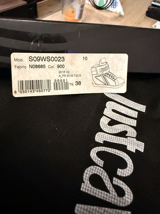 Оригинални Just Cavalli кожени обувки – висок клас, с кутия