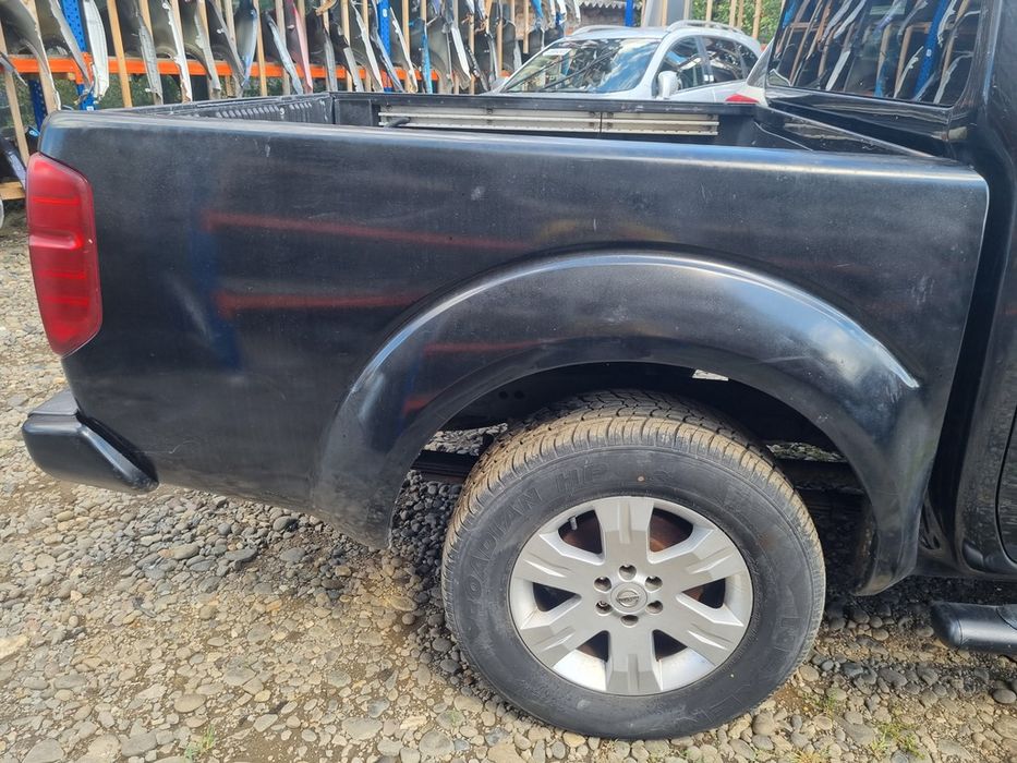 Bena Nissan Navara D40 2006 - 2010 Black Metallic GN0 (1634) Garantie