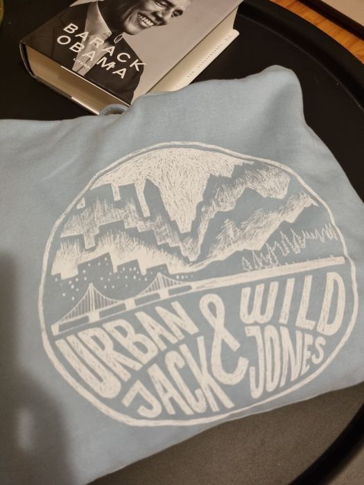 Vând hanorac Jack&Jones