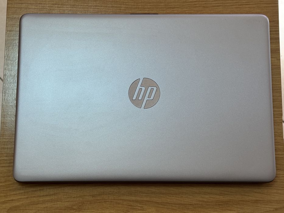 HP 250 G8 15.6” инча / Intel i5 11th Gen / 8GB RAM / 512GB SSD