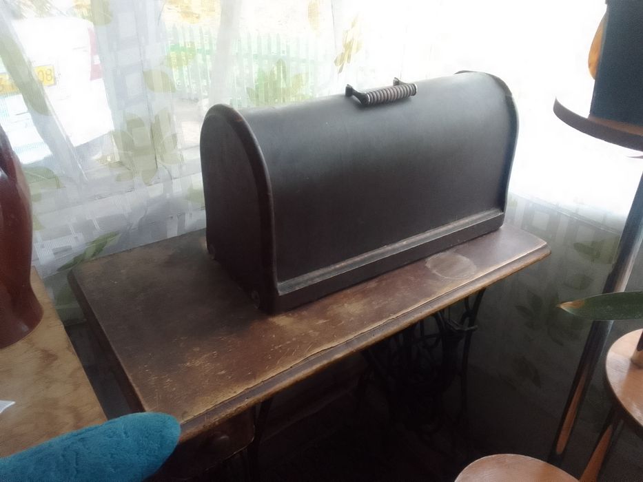 Швейная машинка продам